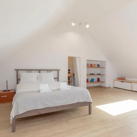 Quiet And Sunny Place By Lovelystay Apartment *